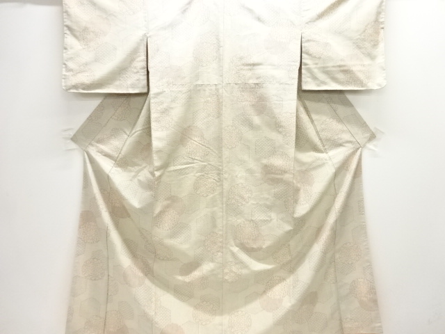 亀甲に華紋織出し十日町紬着物